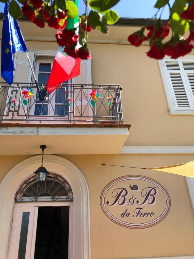 B & B Da Ferro Massarosa Bagian luar foto