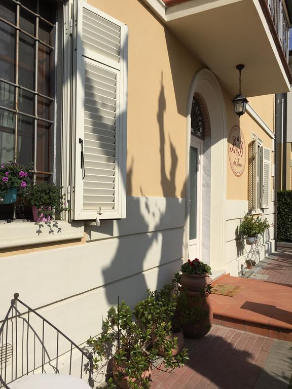 B & B Da Ferro Massarosa Bagian luar foto