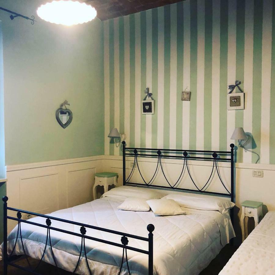 B & B Da Ferro Massarosa Bagian luar foto