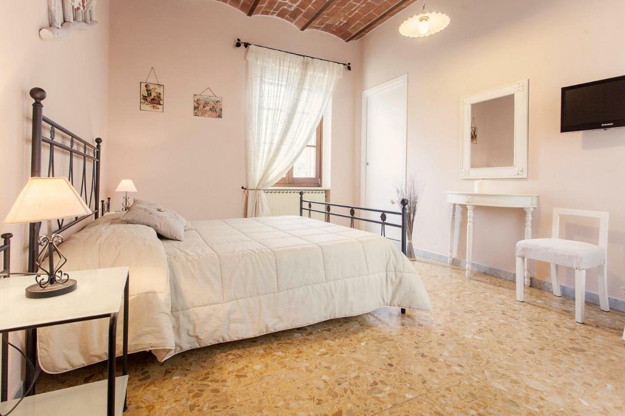 B & B Da Ferro Massarosa Bagian luar foto